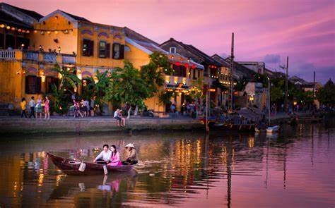 Tour Tết 2025 Đà Nẵng 3 ngày 2 đêm trọn gói giá rẻ